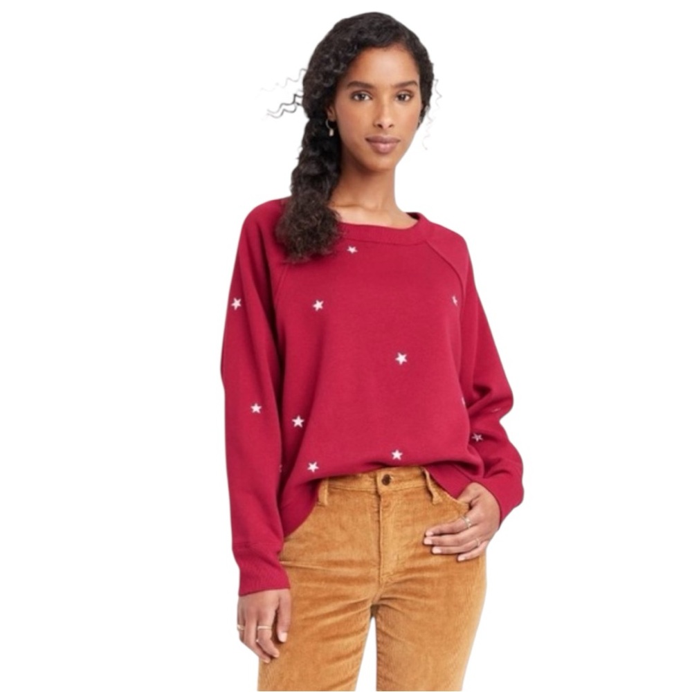 Universal‎ Thread Red Sweatshirt Cream Star Embroidered Accents NWT Size S